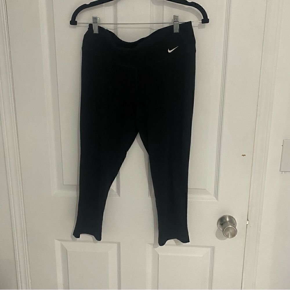 Nike Black Running Capris Ladies Size Medium‎